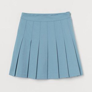 (NEVER WORN) H&M Blue Pleated Skirt